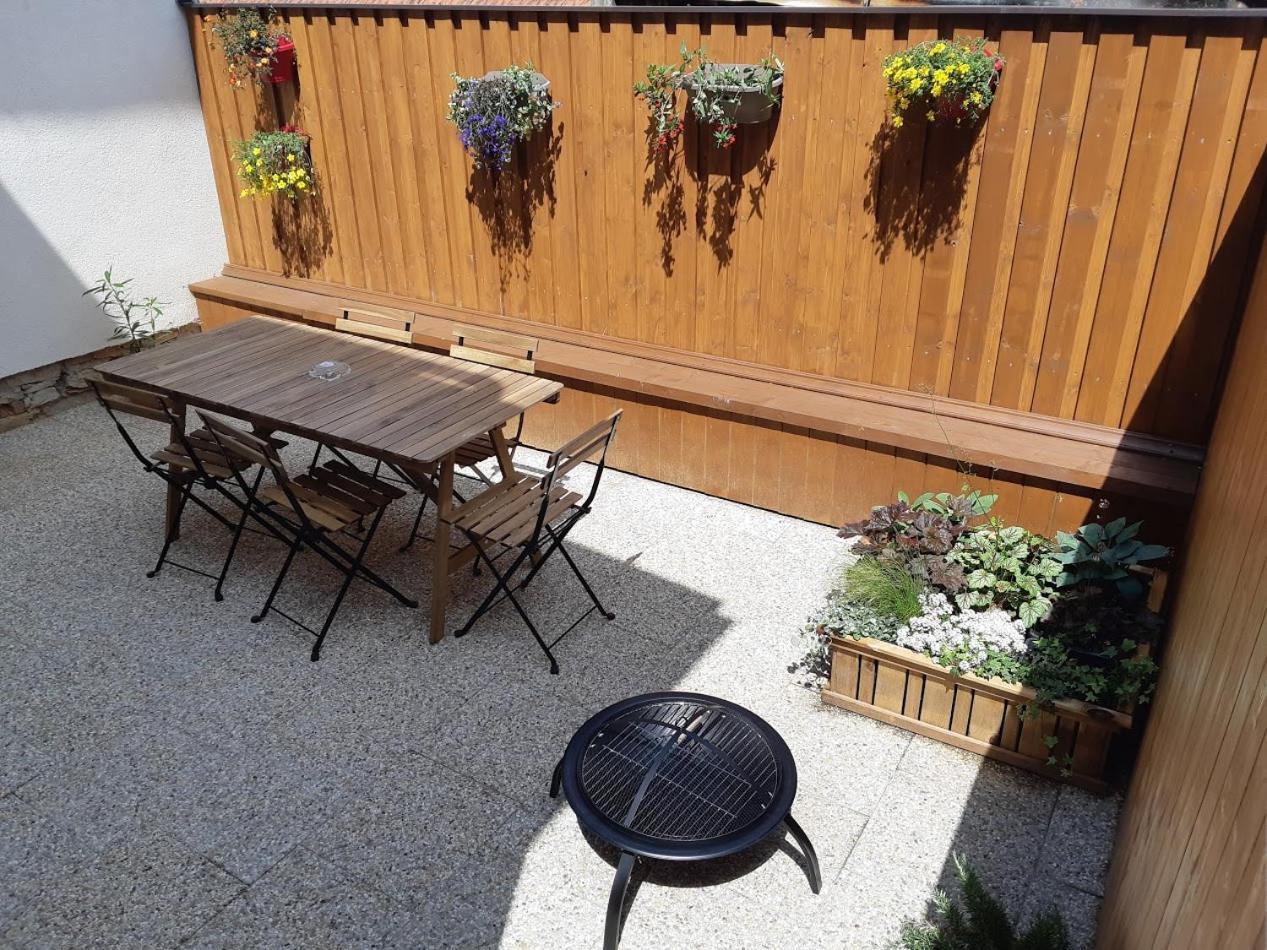 Apartmány U Tří Sluncí Hroubovice Exterior foto